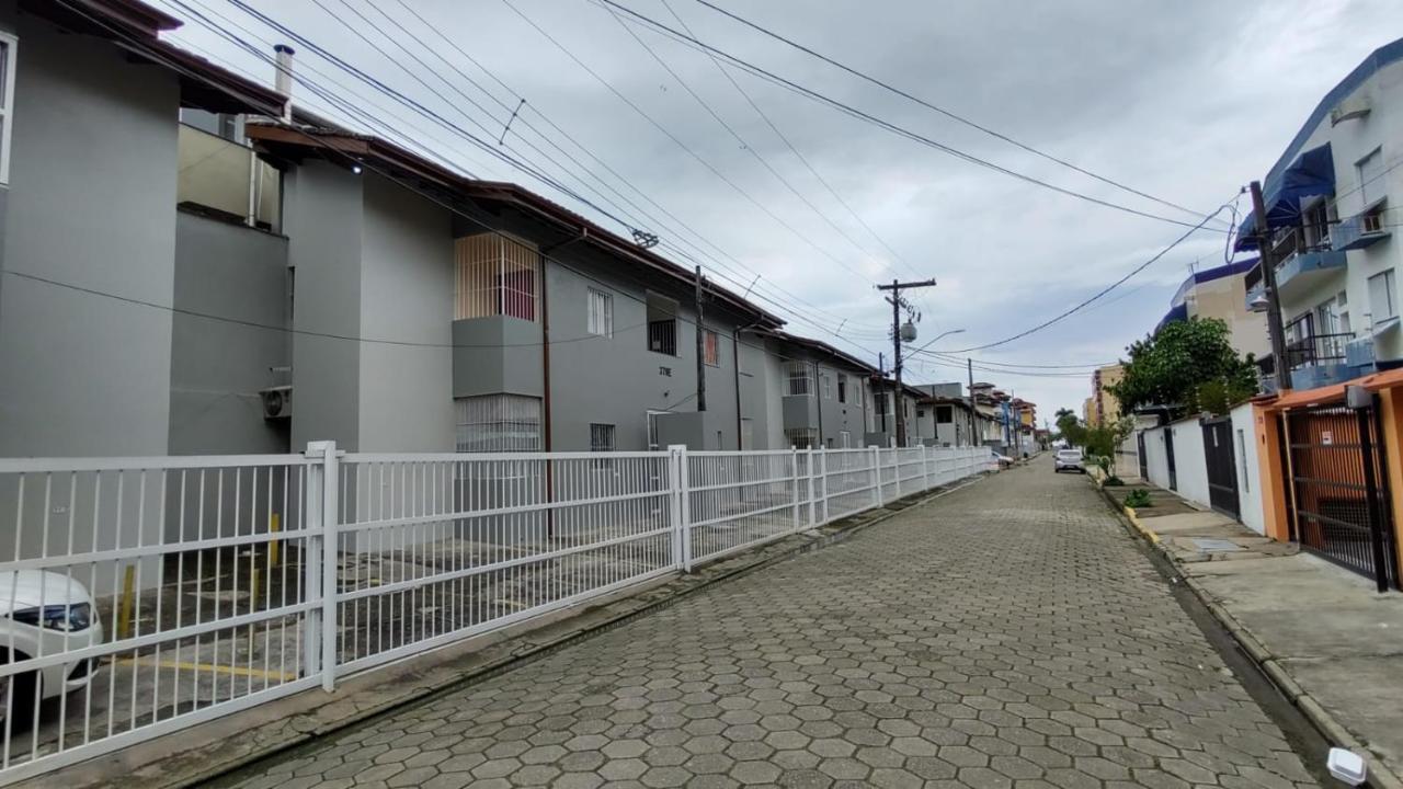 Apartamento Ubatuba - Praia Grande - 250M Da Praia מראה חיצוני תמונה